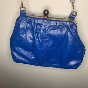 3/20$ Vintage (80’s) royal blue purse